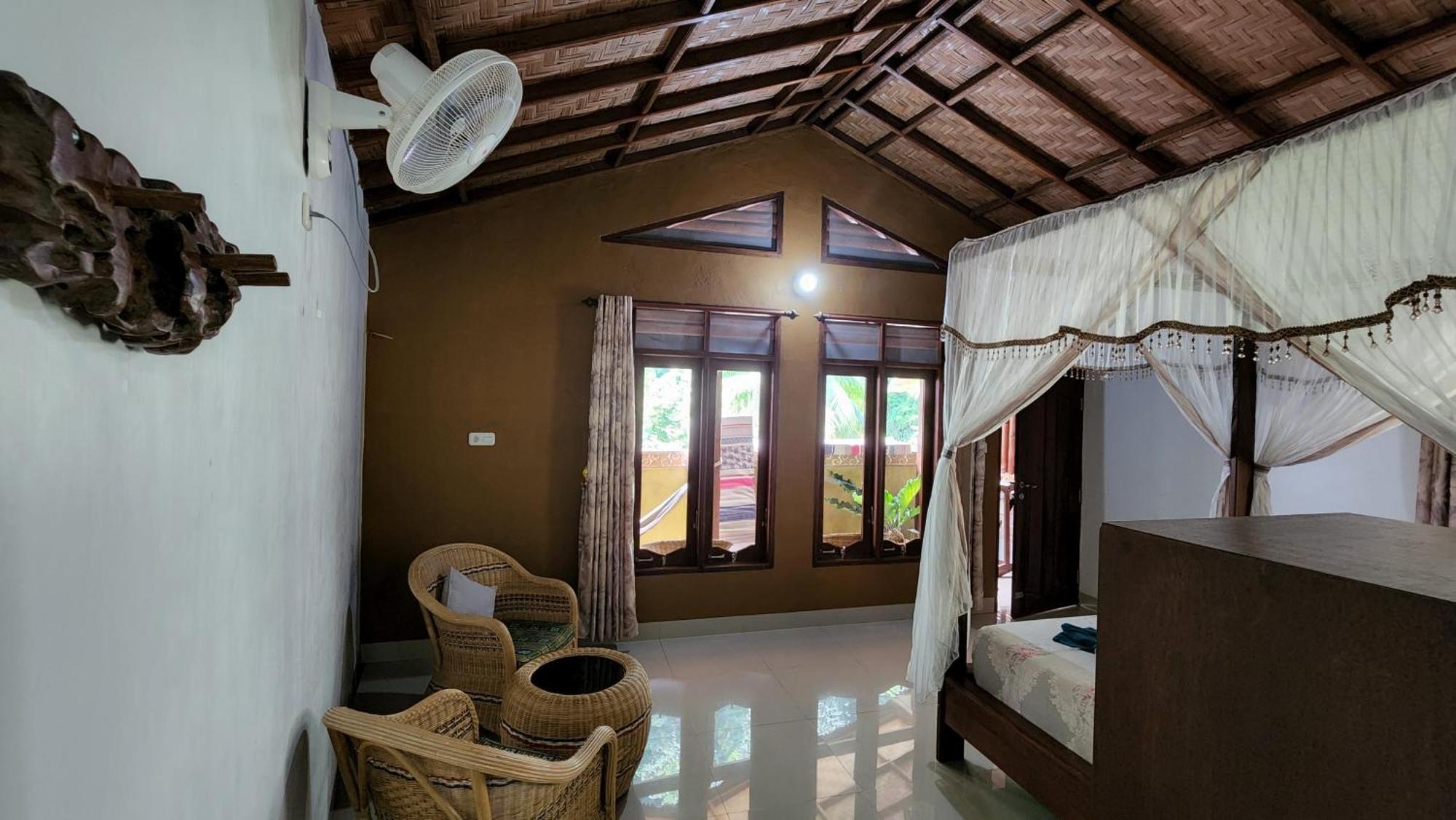 Sam'S Bungalows And Treks Bukit Lawang Dış mekan fotoğraf