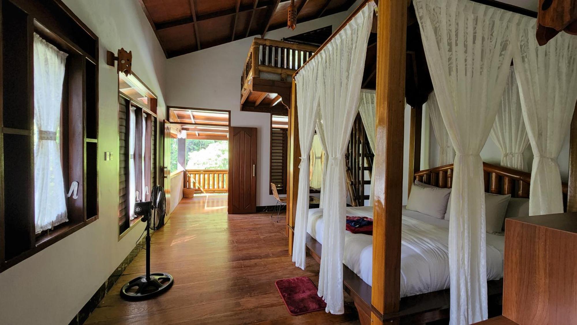 Sam'S Bungalows And Treks Bukit Lawang Dış mekan fotoğraf