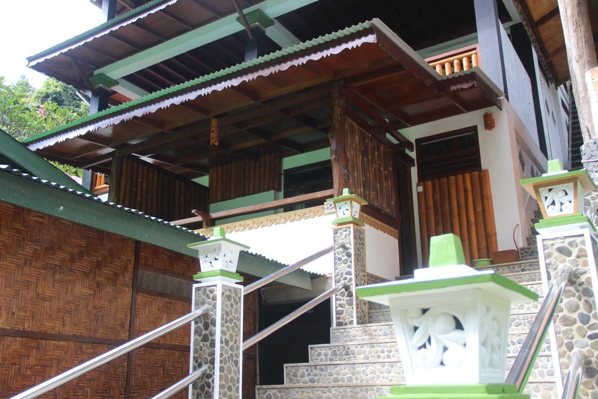 Sam'S Bungalows And Treks Bukit Lawang Dış mekan fotoğraf
