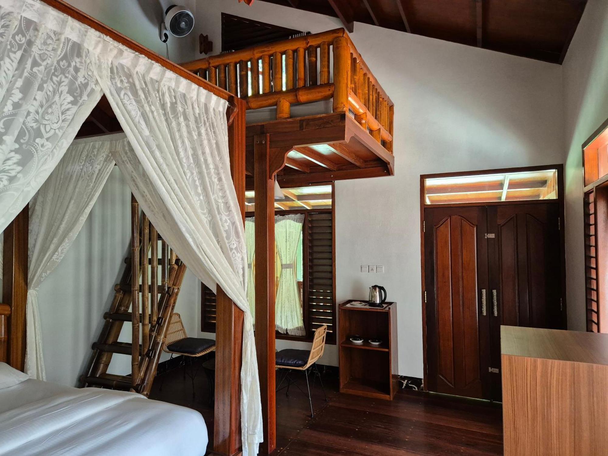 Sam'S Bungalows And Treks Bukit Lawang Dış mekan fotoğraf